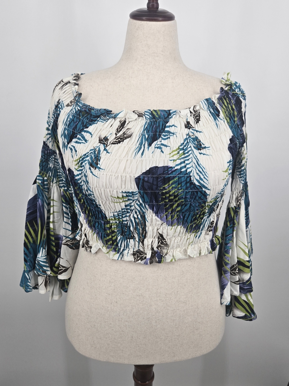 Etwo Blue Floral Tropical Off-Shoulder Smocked Crop Top Small (7663)